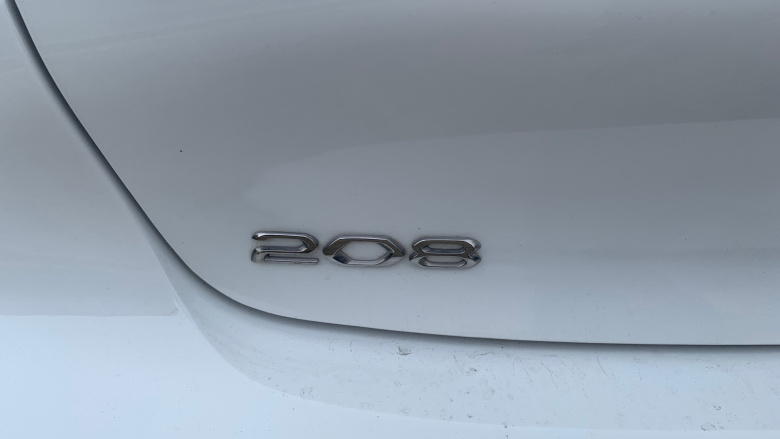 Peugeot 208 1.2 PureTech 100 Allure Premium + 5dr Petrol Hatchback